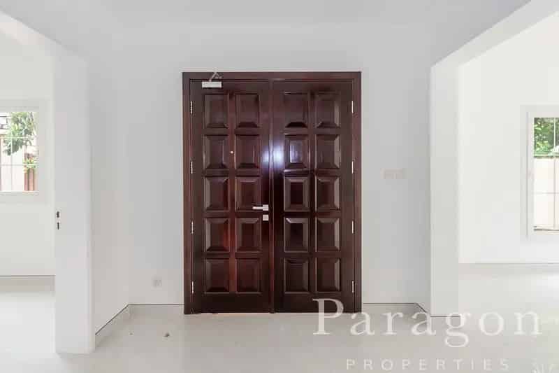 Fully Renovated View it Lake View