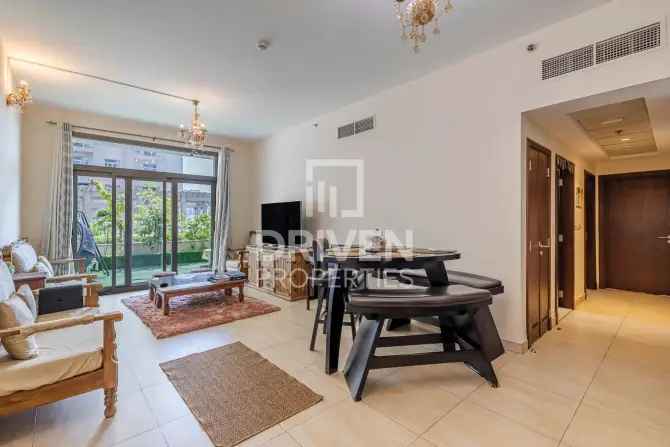 2 Bed Apartment For Sale in Azizi Daisy