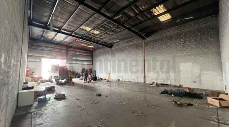 Rent Warehouse in Industrial Area 18 Sharjah with Office and Washrooms