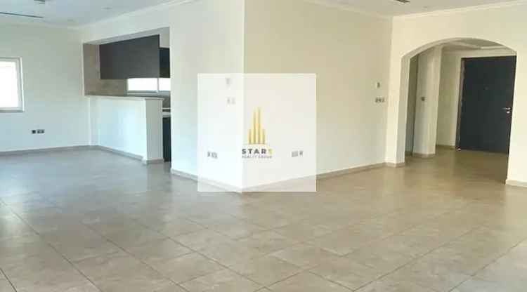 3 Bedroom 3527 Sq.Ft. Villa for Rent in Legacy, Jumeirah Park, Dubai