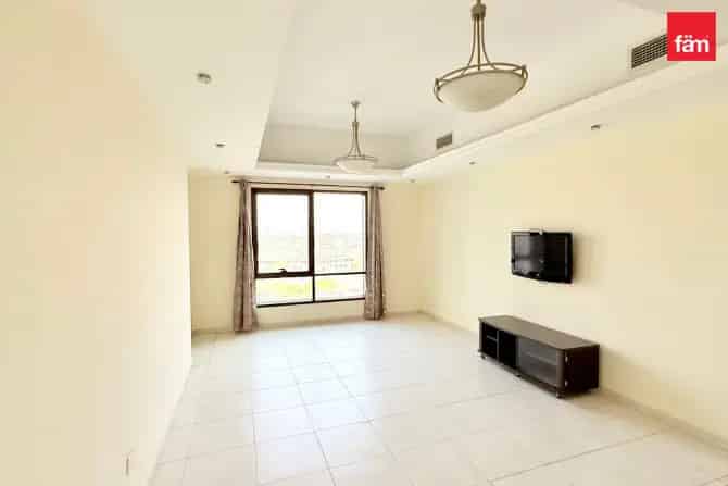Studio Apartment To Rent in Al Waleed Paradise