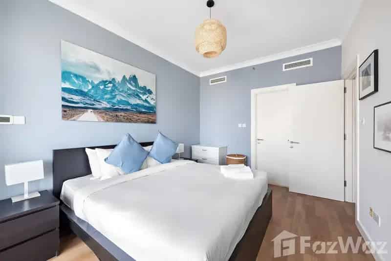 Rent 1 Bedroom Apartment in Fairways North Dubai with Stunning Views