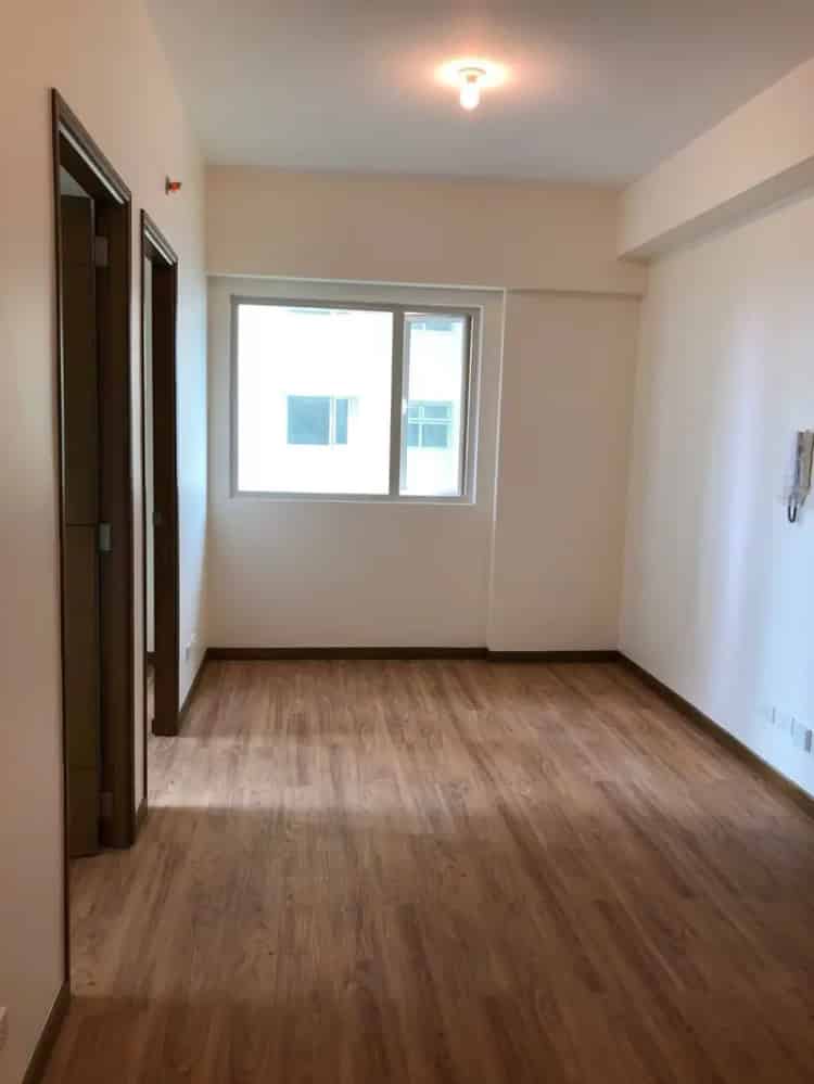 Buy Condo with Balcony in Umm al-Qaywayn