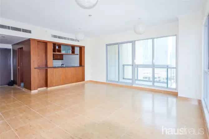 2 Bed Apartment To Rent in The Residences 8