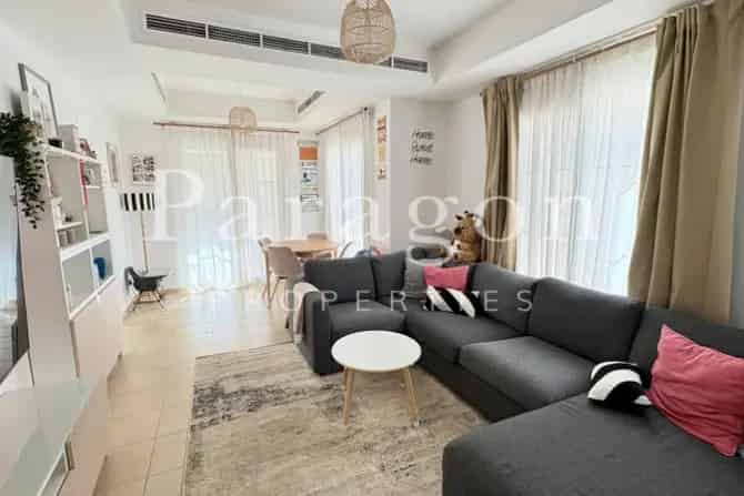 2 Bed Townhouse To Rent in Al Reem 1