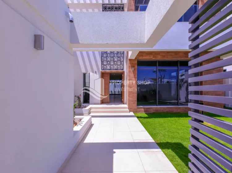 Villa for Sale in West Yas , Yas Island , Abu Dhabi