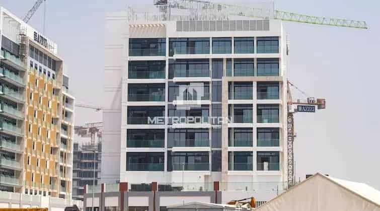 Buy Studio Apartment in Meydan City with Pool Views and Convenience