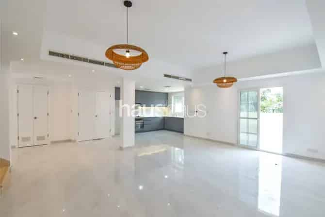 3 Bed Villa For Sale in Al Reem 1