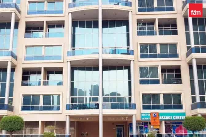3 Bed Apartment For Sale in Emerald Residence