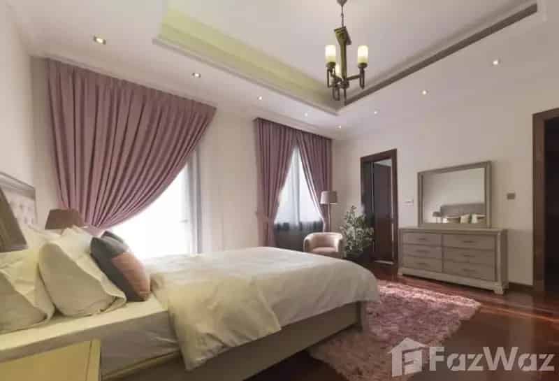 6 Bedroom Villa for sale at Sector E