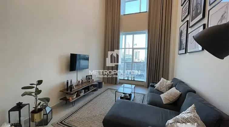 Buy Duplex in Marina Arcade Tower Dubai with Stunning Marina Views