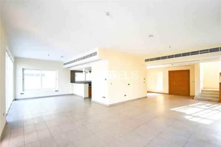 4 Bedroom Villa For Sale