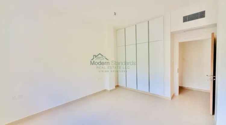 1 Bedroom Apartment for Rent in The Gardens Dubai with Modern Amenities