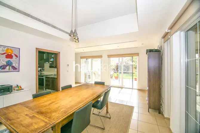 3 Bed Villa For Sale in Alvorada 3