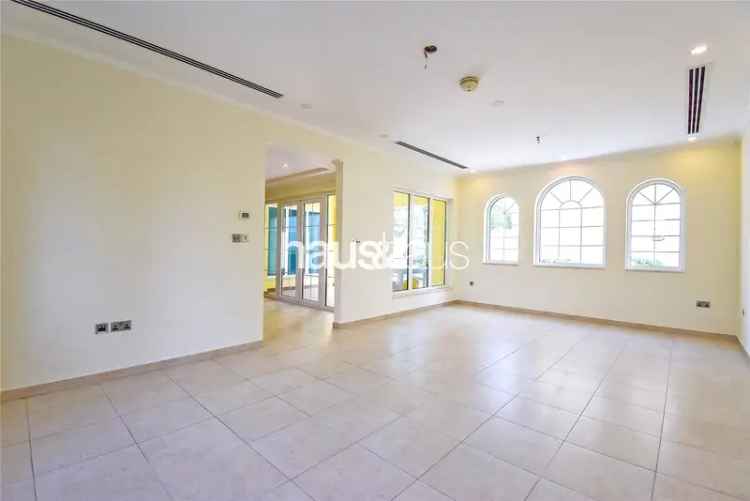 3 Bedroom Villa For Sale