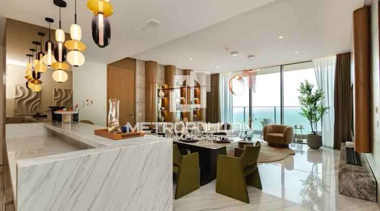 2 Bedroom 1927 Sq.Ft. Apartment for Sale in The Crescent, Palm Jumeirah, Dubai