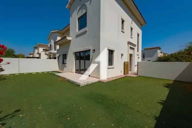 3 Bed Villa To Rent in Mira 1