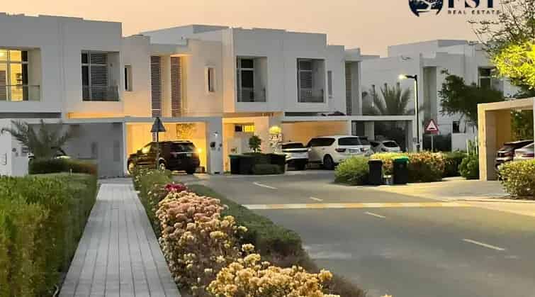 For Sale Modern 3 Bedroom Townhouse in Arabella Mudon Dubai
