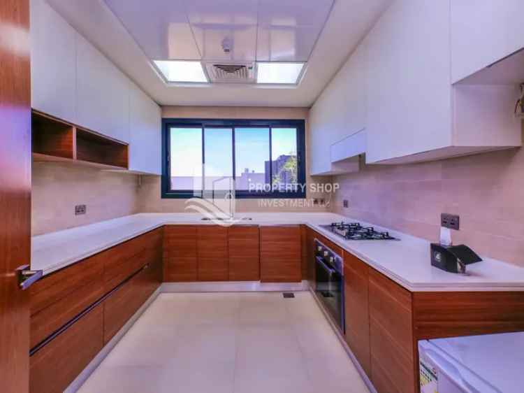 Villa for Sale in West Yas , Yas Island , Abu Dhabi