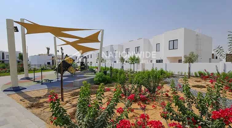 2 Bedroom Apartment for Rent in Al Ghadeer Abu Dhabi with Modern Amenities