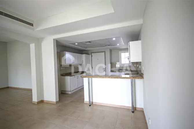 3 Bed Townhouse To Rent in Al Reem 2