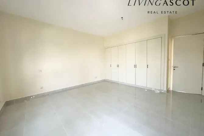 3 Bed Townhouse To Rent in Springs 11