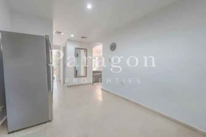 3 Bed Townhouse To Rent in Al Reem 1
