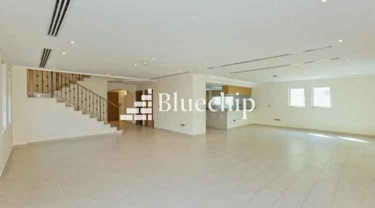 4 Bedroom Villa for Rent in Jumeirah Park Dubai with Swimming Pool