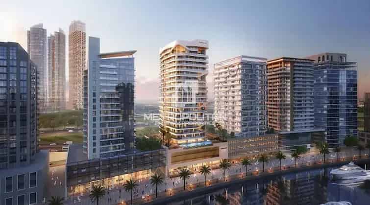Duplex for Sale in Business Bay Dubai with Terrace and Canal View