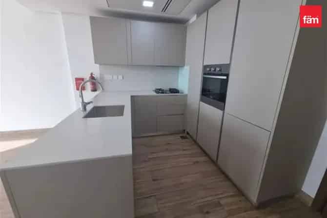 1 Bed Apartment To Rent in East 40