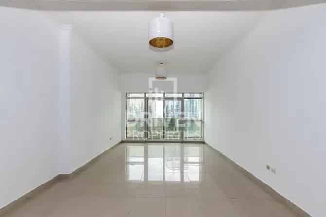 1 Bed Apartment For Sale in Lake City Tower