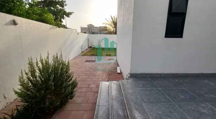 Rent 6 Bedroom Villa in Al Barsha Dubai with Spacious Living Area