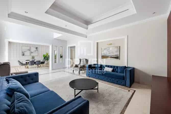 4 Bed Villa To Rent in District One