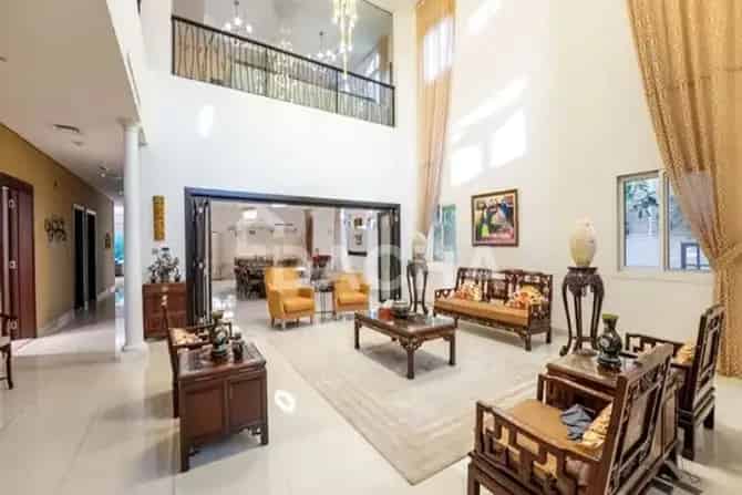 6 Bed Villa For Sale in Wildflower