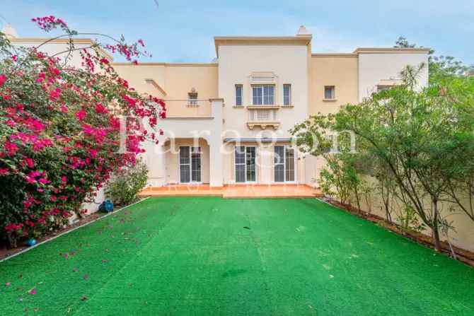 3 Bed Villa To Rent in Springs 5