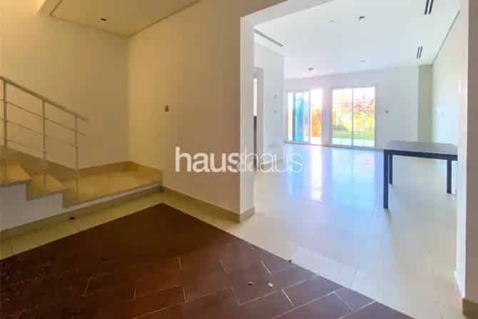 1 Bed Townhouse For Sale in JVT District 3