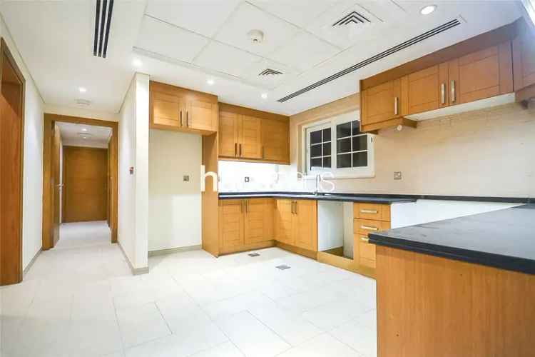 5 Bedroom Villa For Sale