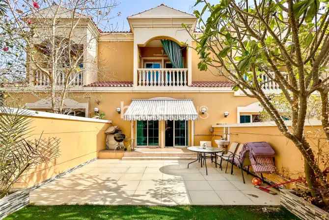 2 Bed Townhouse To Rent in JVT District 4