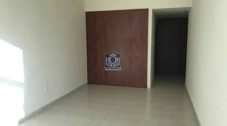 2 Bedroom Apartment for Sale in Dubai Sports City with Golf View