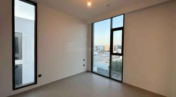 For Rent 4 Bedroom Townhouse in Arabian Ranches 3 Dubai with Garden