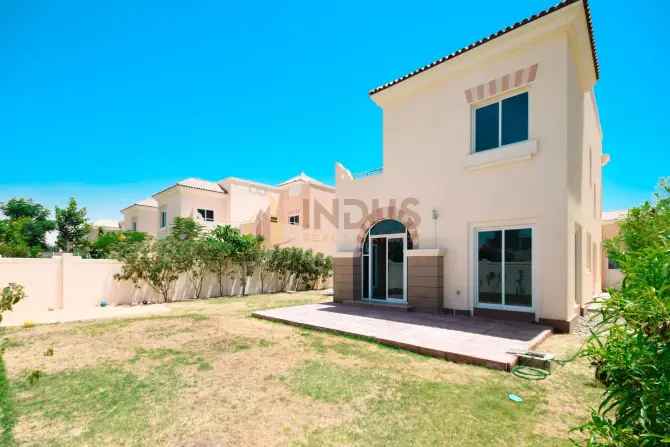 4 Bed Villa To Rent in Calida Village