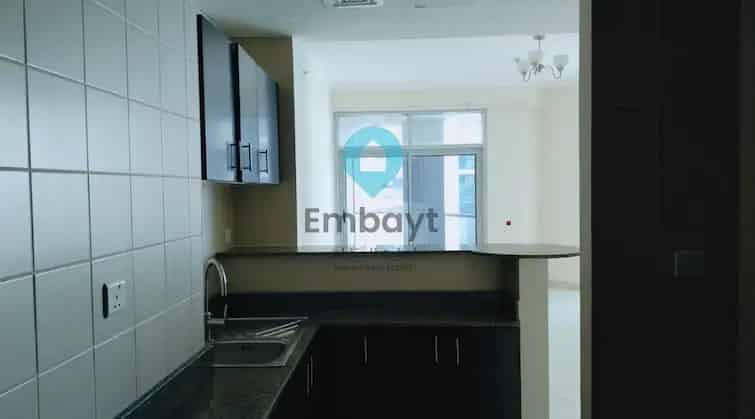 Rent Apartment in Dubai Marina with 2 Bedrooms and Luxury Amenities