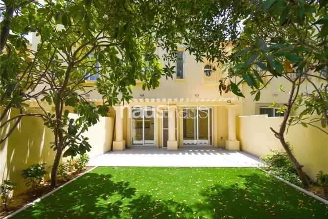 2 Bed Townhouse For Sale in Springs 11