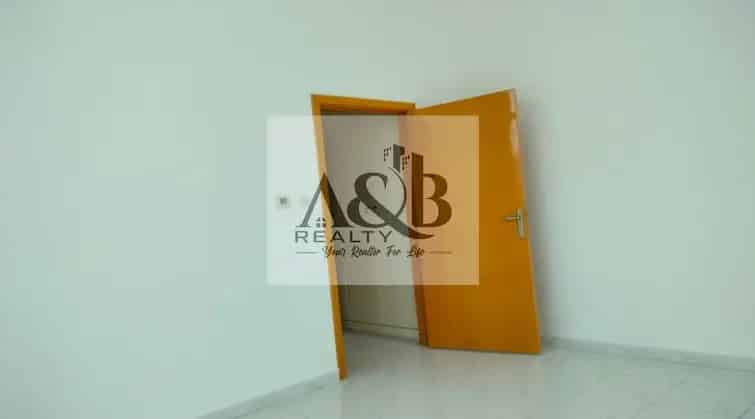 Rent 5 Bedroom Villa in Al Warqaa 2, Dubai with Garden and Parking