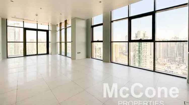 Rent Modern 3 Bedroom Apartment in Dubai Marina with Stunning Views