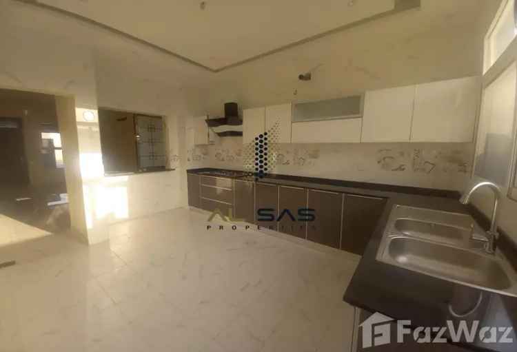 Buy Townhouse in Al Yasmeen with 5 Bedrooms and 7 Bathrooms