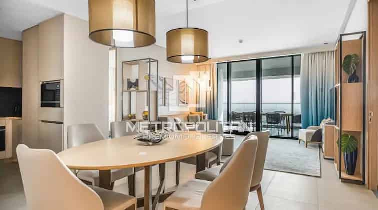 Rent 2 Bedroom Apartment in Jumeirah Beach Residence Dubai with Sea View