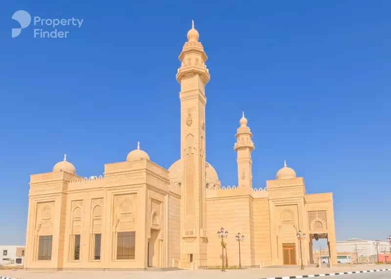 Buy Land in Matraq Area Al Rawdat Suburb with Strategic Location